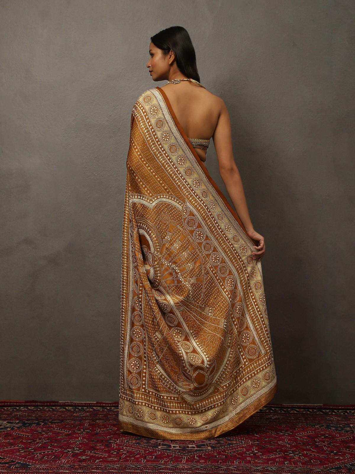 Camel Brown Bhairavi Saree With Unstitched Blouse - Image 4